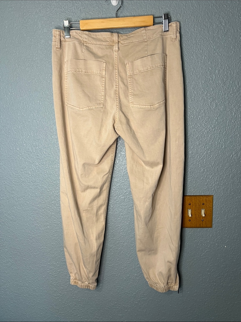 Liverpool Los Angeles Cropped Jogger Pants Size 10/30 - Picture 7 of 10